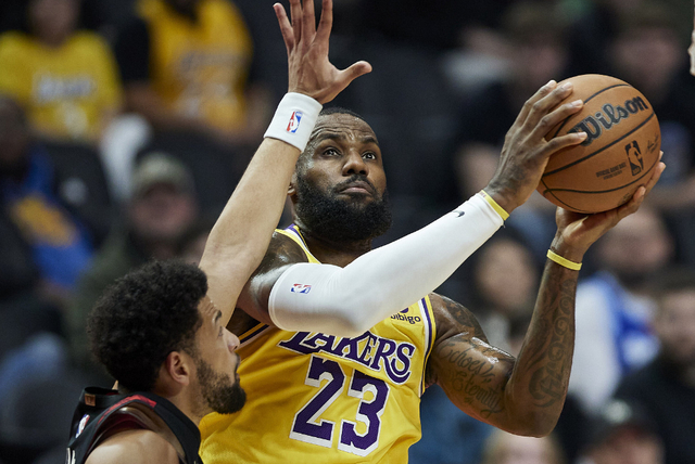 关于浙江稠州训练开放日，今晨远射贴柱引欢呼，全明星赛在即，赛程密集仍需轮换的信息