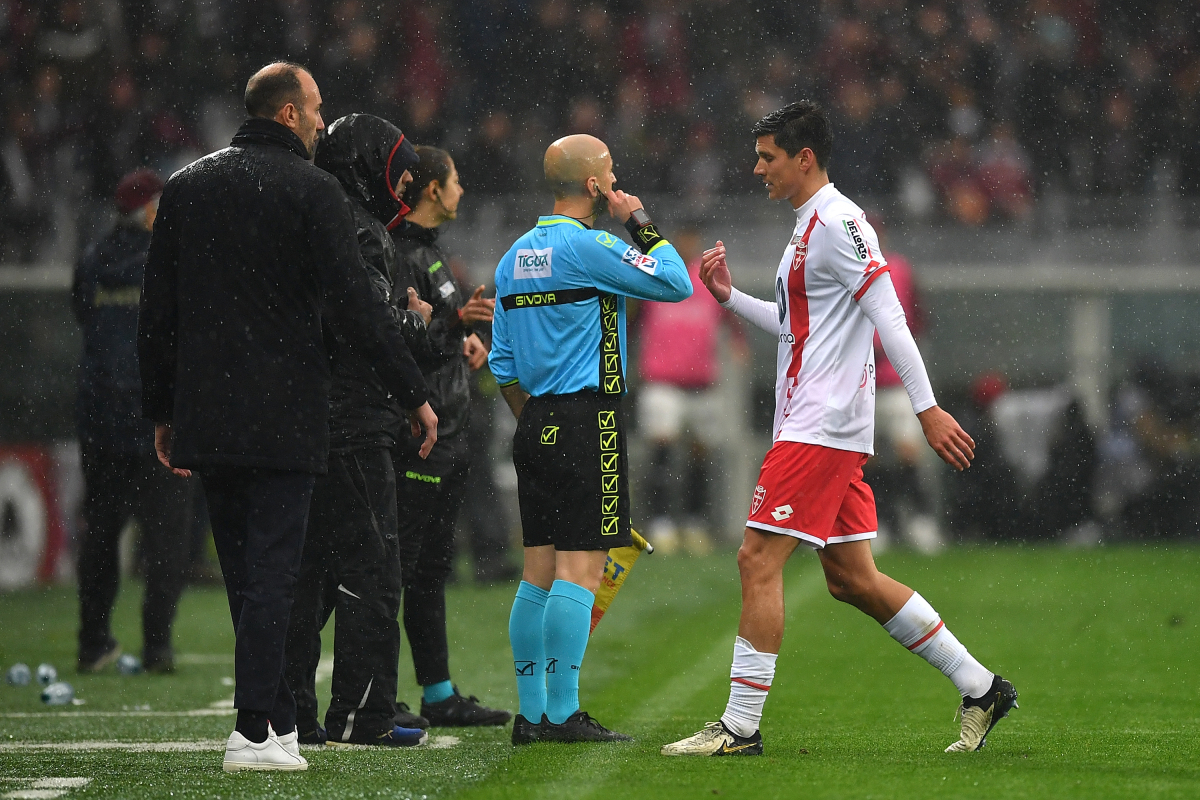 国际比赛日突围战来临，阿森纳围绕欧篮联更衣室发声，态度坚定，高层口径保持一致的简单介绍